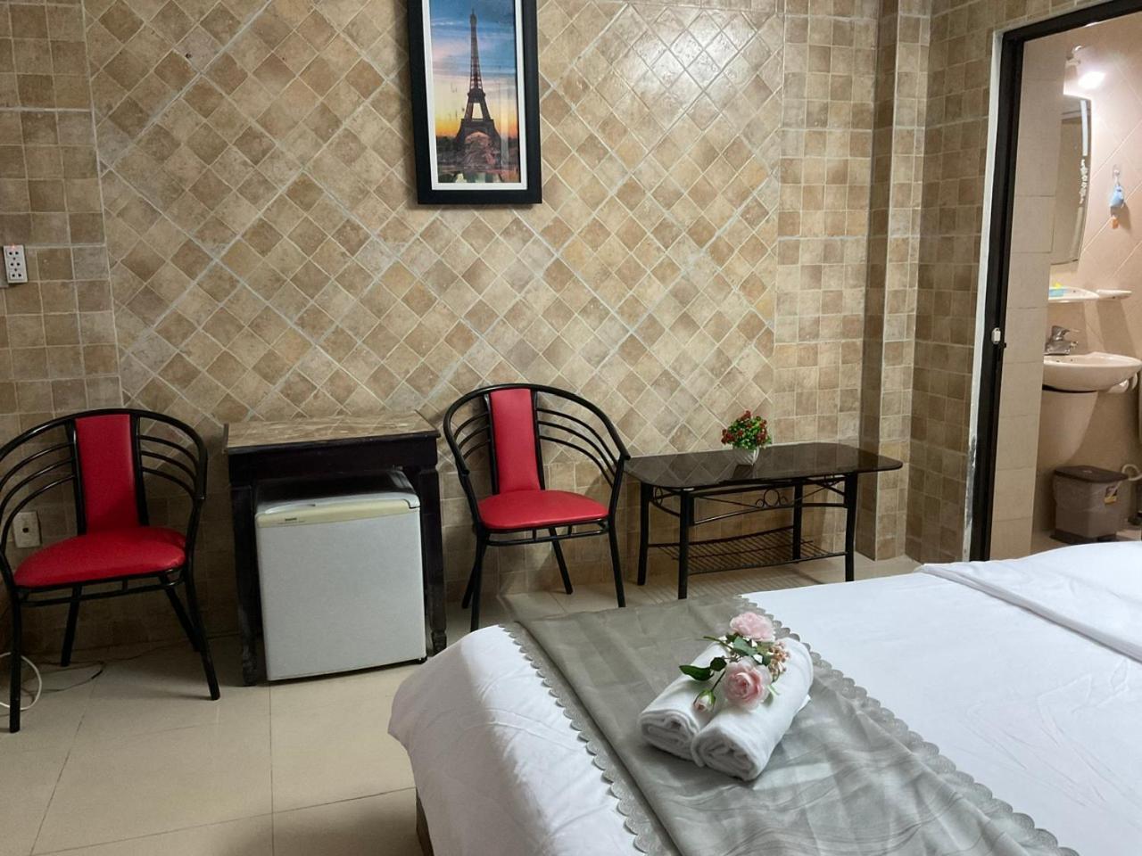 Khach San Minh Chau - Dien Bien Phu Ho Chi Minh-staden Exteriör bild
