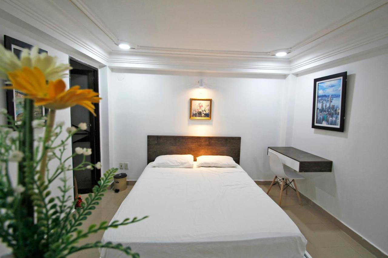 Khach San Minh Chau - Dien Bien Phu Ho Chi Minh-staden Exteriör bild